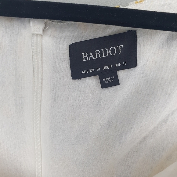 BARDOT Floral Mini Dress Feminine Babydoll White/Yellow/Gray Women's Size 6 - Picture 9 of 10